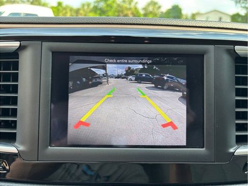 Used 2021 Chrysler Voyager Lxi FWD image 26