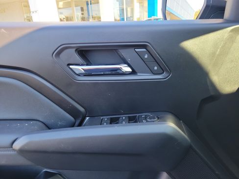 Used 2026 Chevrolet Colorado LT RWD image 17