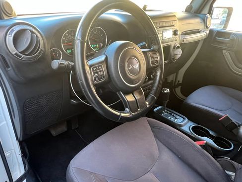 Used 2014 Jeep Wrangler Sport w/ Connectivity Group AWD/4WD image 23