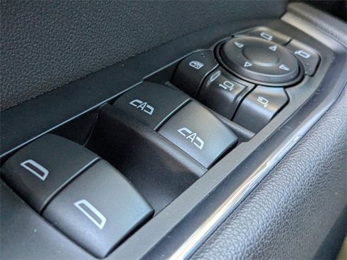 Used 2025 GMC Sierra 2500 SLT w/ SLT Premium Package image 22