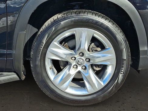 Used 2018 Toyota Highlander Limited image 9