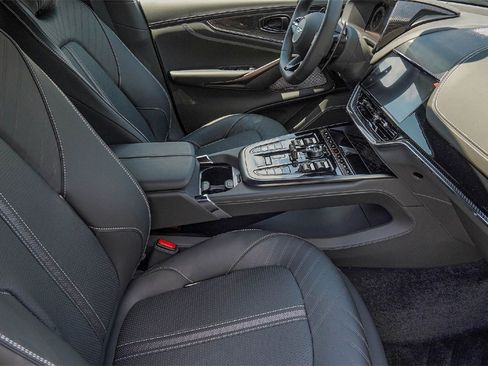 New 2025 Aston Martin DBX 707 image 39