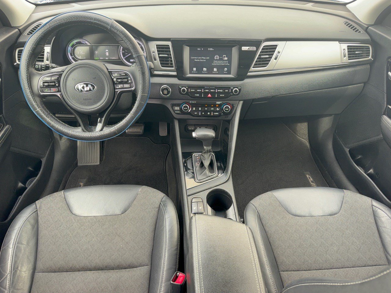 Used 2018 Kia Niro EX FWD image 17