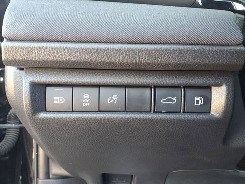 Used 2025 Toyota Camry LE FWD image 23