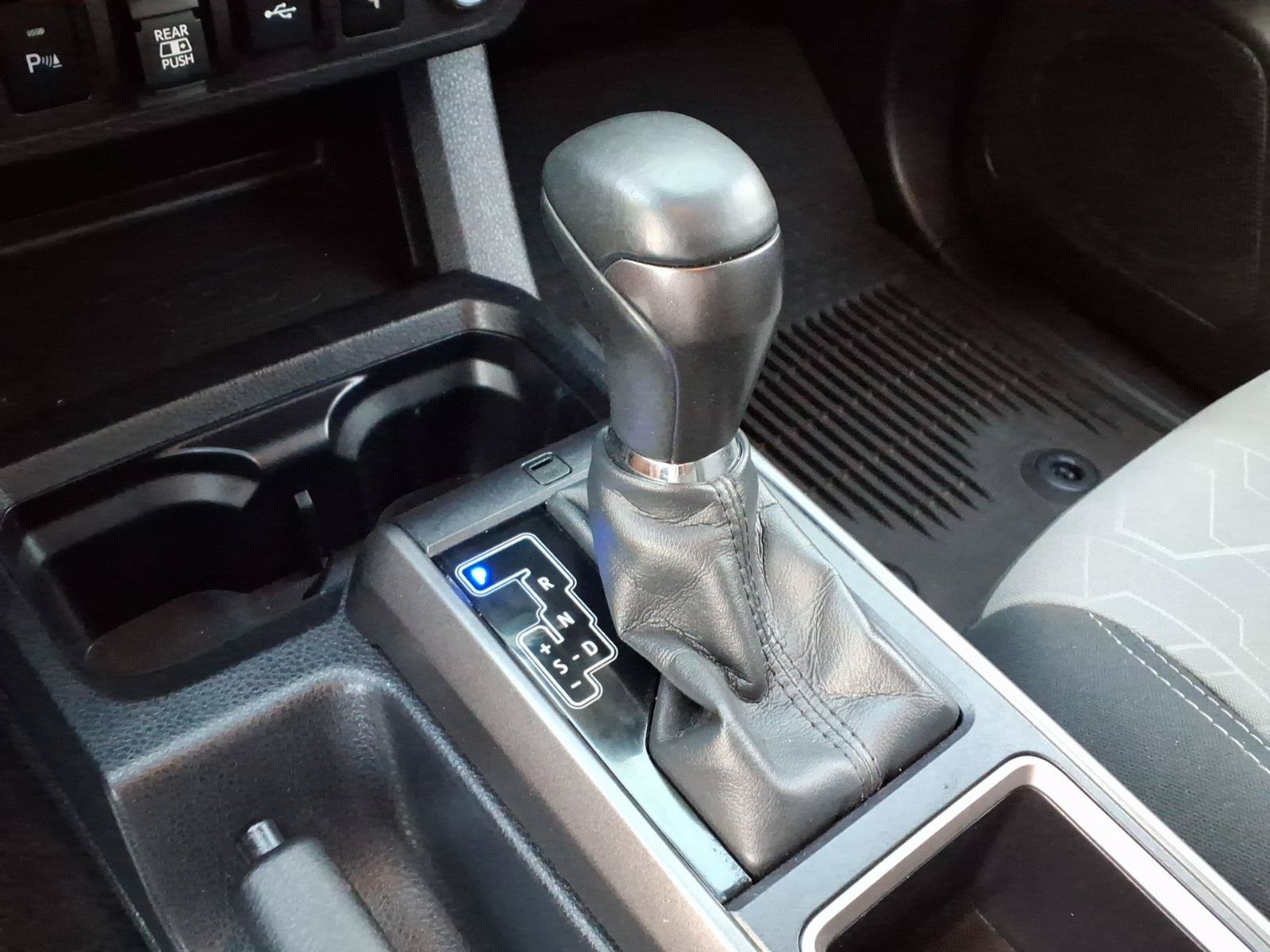 Used 2022 Toyota Tacoma TRD Sport w/ Technology Package AWD/4WD image 19
