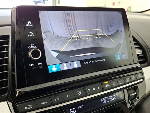 Used 2025 Honda Odyssey EX-L image 15