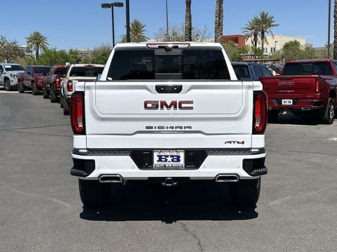 Used 2025 GMC Sierra 1500 AT4 w/ Technology Package image 7
