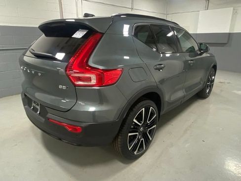 Used 2026 Volvo XC40 B5 Ultra AWD/4WD image 3