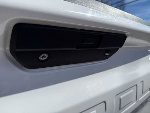 Used 2020 Chevrolet Silverado 1500 LTZ image 30