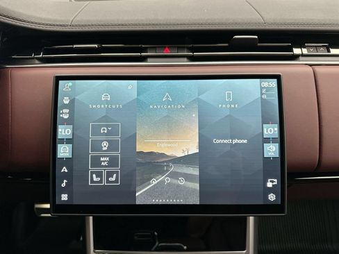 New 2026 Land Rover Range Rover SE AWD/4WD image 13