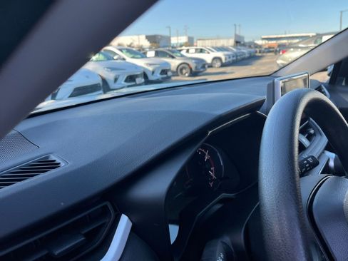 Used 2025 Toyota RAV4 XLE image 34