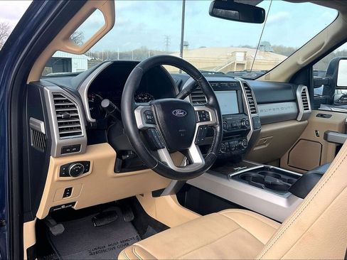 Used 2017 Ford F250 Lariat w/ Lariat Value Package image 20