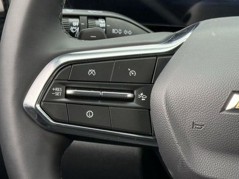 New 2026 Chevrolet Equinox LT w/ Convenience Package II FWD image 13