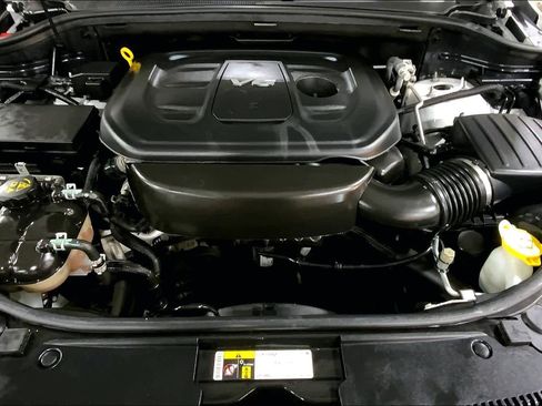 Used 2016 Jeep Grand Cherokee Laredo 75th Anniversary image 31