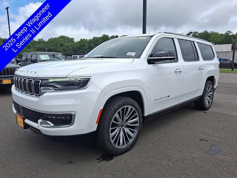 New 2025 Jeep Wagoneer L Series II AWD/4WD image 2