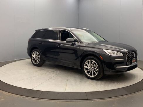 Used 2024 Lincoln Corsair Grand Touring AWD/4WD image 7