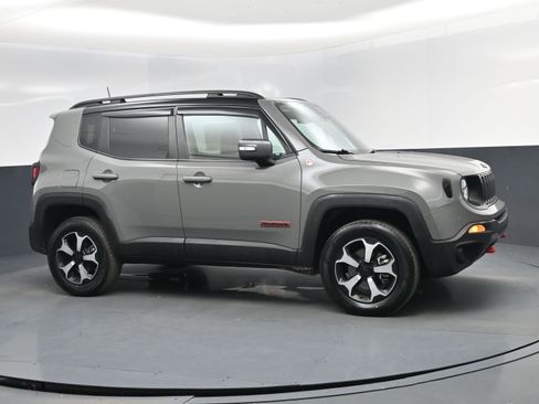 Used 2021 Jeep Renegade Trailhawk w/ Sun & Sound Group image 2