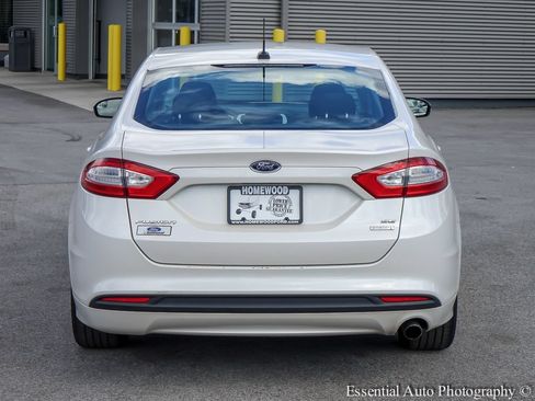 Used 2014 Ford Fusion SE FWD image 6