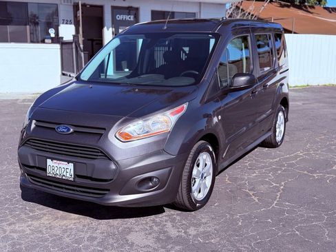 Used 2016 Ford Transit Connect XLT image 3
