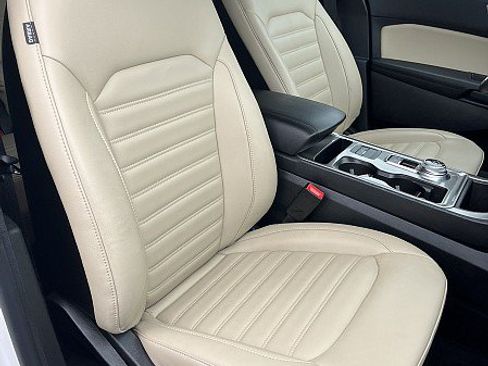 Used 2023 Ford Edge SEL w/ Convenience Package AWD/4WD image 13