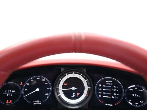 Used 2022 Porsche 911 Carrera image 33