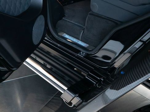 Used 2017 Mercedes-Benz G 550 Squared image 96