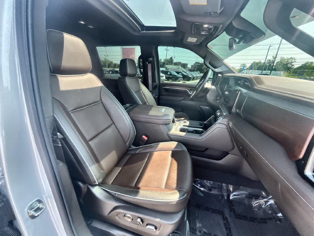 Used 2024 GMC Sierra 2500 Denali w/ Denali Reserve Package AWD/4WD image 24