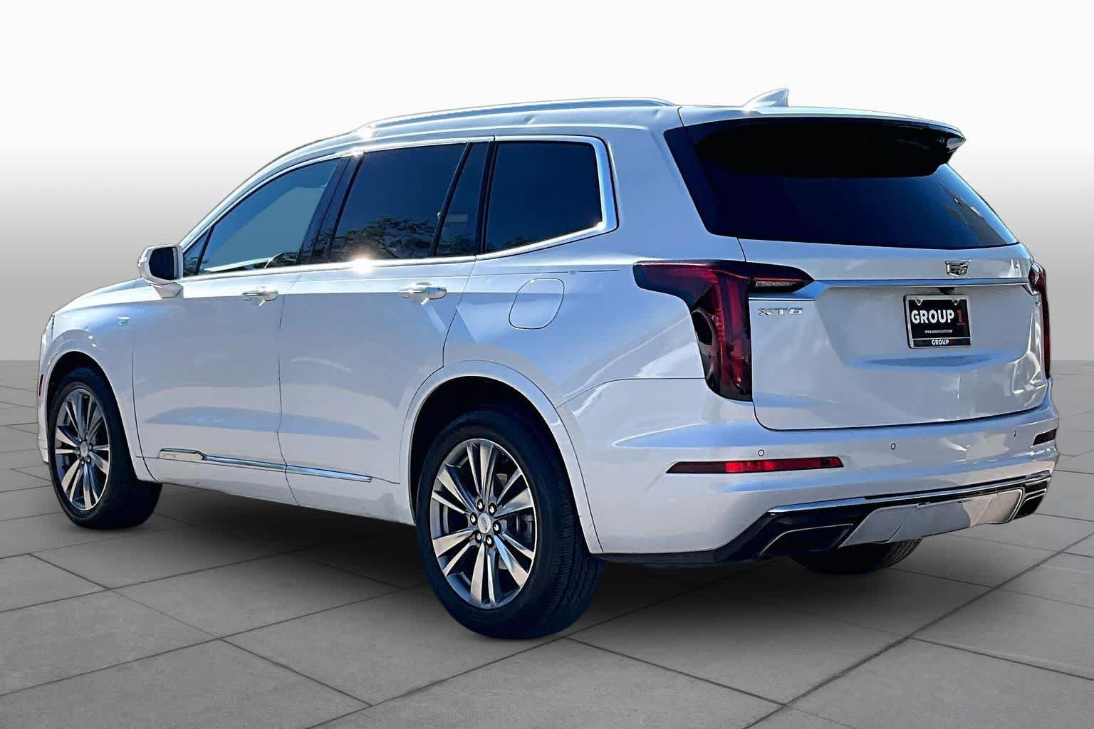 Used 2020 Cadillac XT6 Premium Luxury FWD image 12
