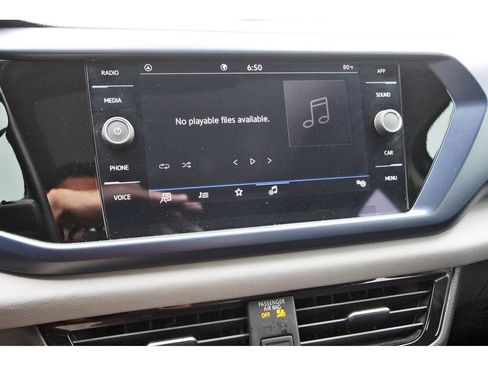 Used 2023 Volkswagen Taos SE w/ Panoramic Sunroof Package FWD image 20