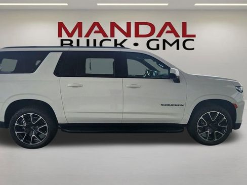 Used 2024 Chevrolet Suburban RST RWD image 7
