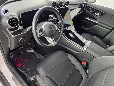 Certified 2025 Mercedes-Benz GLC 300 image 10
