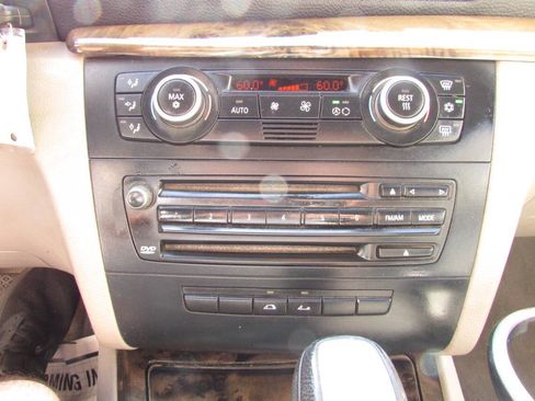 Used 2008 BMW 128i Convertible RWD image 32