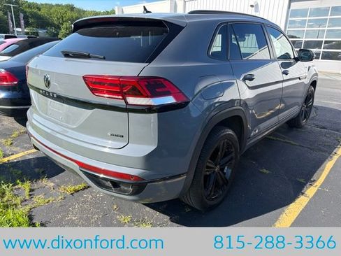 Used 2023 Volkswagen Atlas Cross Sport SEL R-Line AWD/4WD image 6