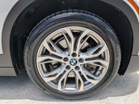 Used 2020 BMW X2 sDrive28i w/ Premium Package FWD image 11