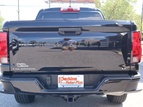 Used 2023 Chevrolet Colorado LT w/ LT Convenience Package RWD image 7