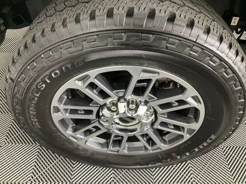 Used 2024 Ford F350 Limited w/ FX4 Off-Road Package image 8