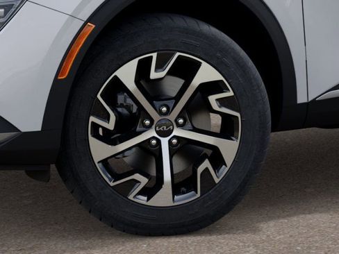 Used 2025 Kia Sportage EX w/ EX Premium Package image 9