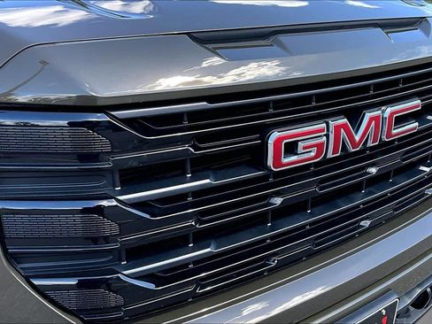 Used 2024 GMC Sierra 1500 Elevation AWD/4WD image 32