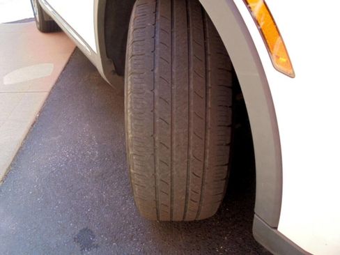 Used 2019 Lincoln Nautilus Select image 26