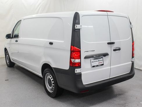 Used 2023 Mercedes-Benz Metris image 7