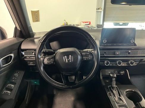 Used 2023 Honda Civic Sport image 21