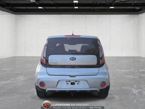 Used 2018 Kia Soul + FWD image 4