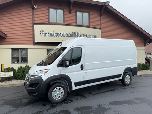 New 2026 RAM ProMaster 2500 w/ Quick Order Package 22G SLT image 1