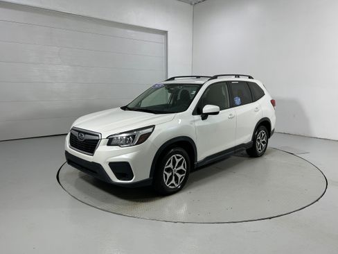 Used 2019 Subaru Forester Premium image 21