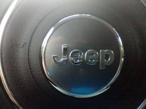 Used 2020 Jeep Renegade Latitude image 26