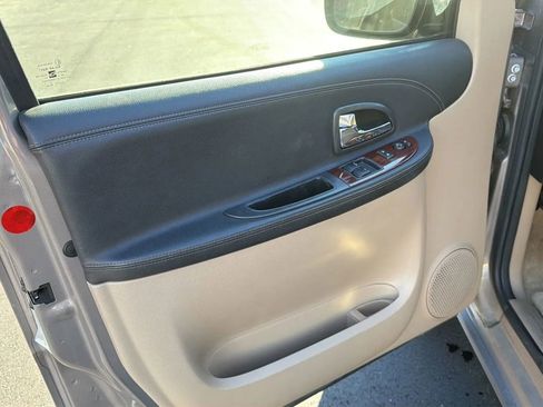 Used 2006 Chevrolet Uplander LT w/ Premium Seating Package image 9