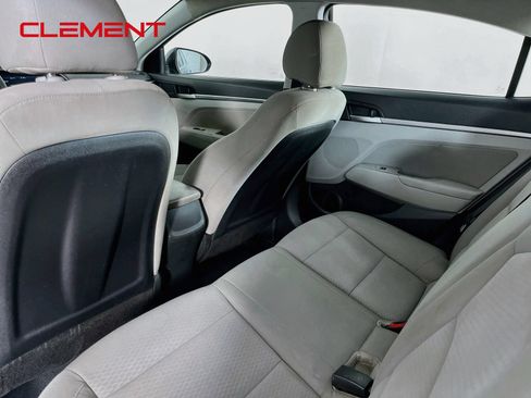 Used 2020 Hyundai Elantra SEL FWD image 29