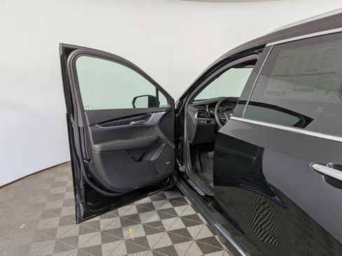 New 2025 Cadillac XT6 Premium Luxury image 16