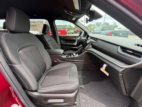 New 2026 Jeep Grand Cherokee L Laredo RWD image 7