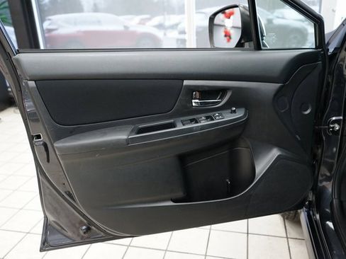 Used 2014 Subaru Crosstrek 2.0i Premium image 19